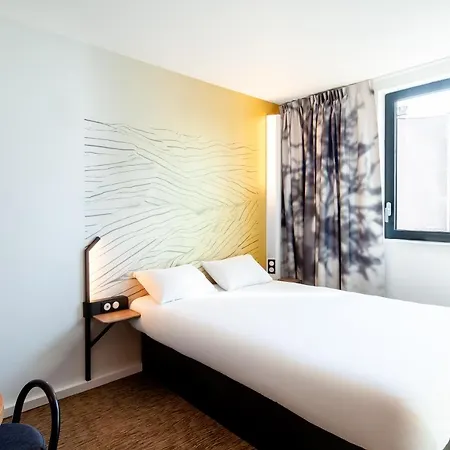 Bordeaux Andre De Cubzac Hotel *