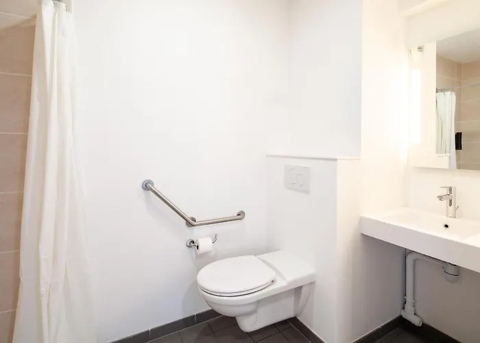 Bordeaux Andre De Cubzac מלון Saint-André-de-Cubzac