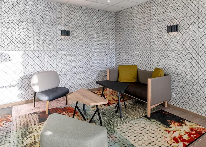 Bordeaux Andre De Cubzac מלון