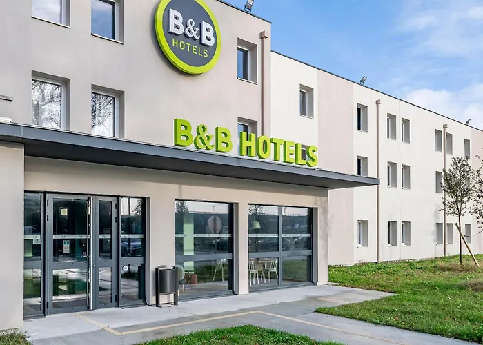 Bordeaux Andre De Cubzac מלון *