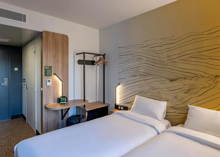 Bordeaux Andre De Cubzac מלון Saint-André-de-Cubzac