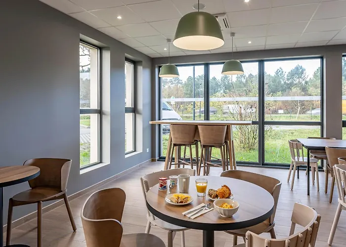 מלון Bordeaux Andre De Cubzac *