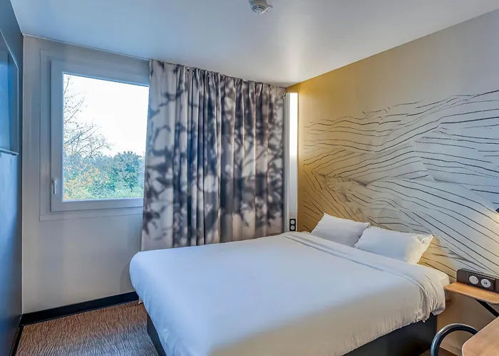 מלון Bordeaux Andre De Cubzac