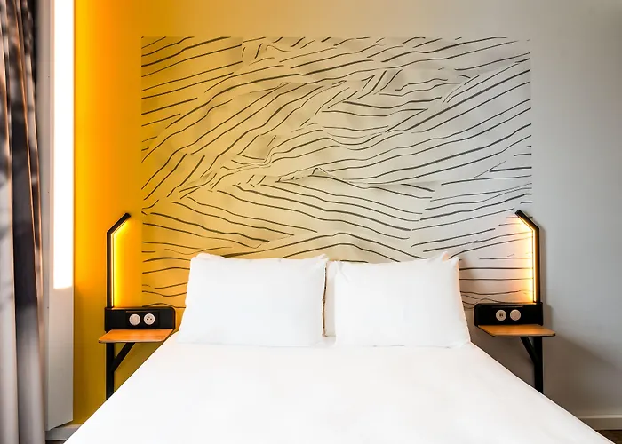 Bordeaux Andre De Cubzac מלון Saint-André-de-Cubzac